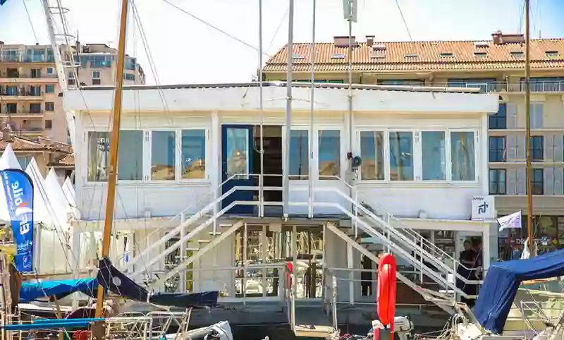 Le Restaurant - La Nautique - Restaurant Vieux Port Marseille - Restaurant méditerranéen